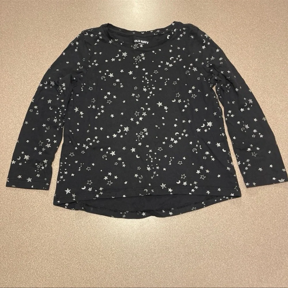 Two long sleeve girls shirts size 6- Black and White Starry Print